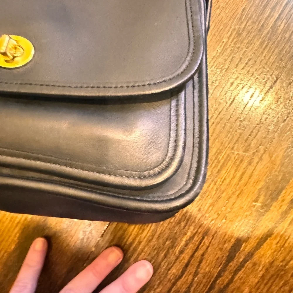 COACH vintage style # 9061 black‎ bag purse from 90’s. Lots of pockets. VGUC - Picture 11 of 13